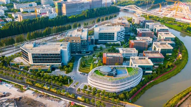 「直击引领区」AI成果加速落地！世界人工智能大会磁场效应在浦东发力(图1)